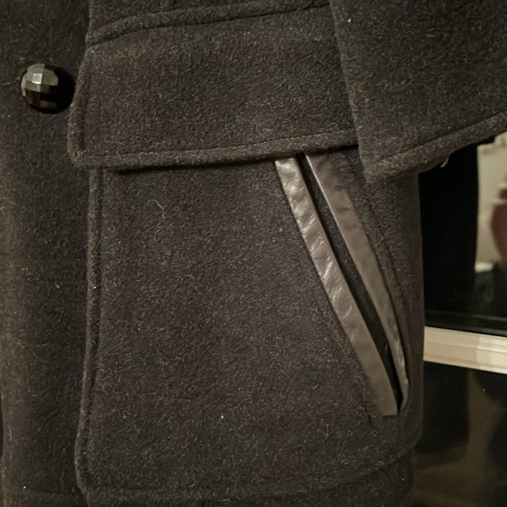 Mackage jacket - Picture 2 of 4